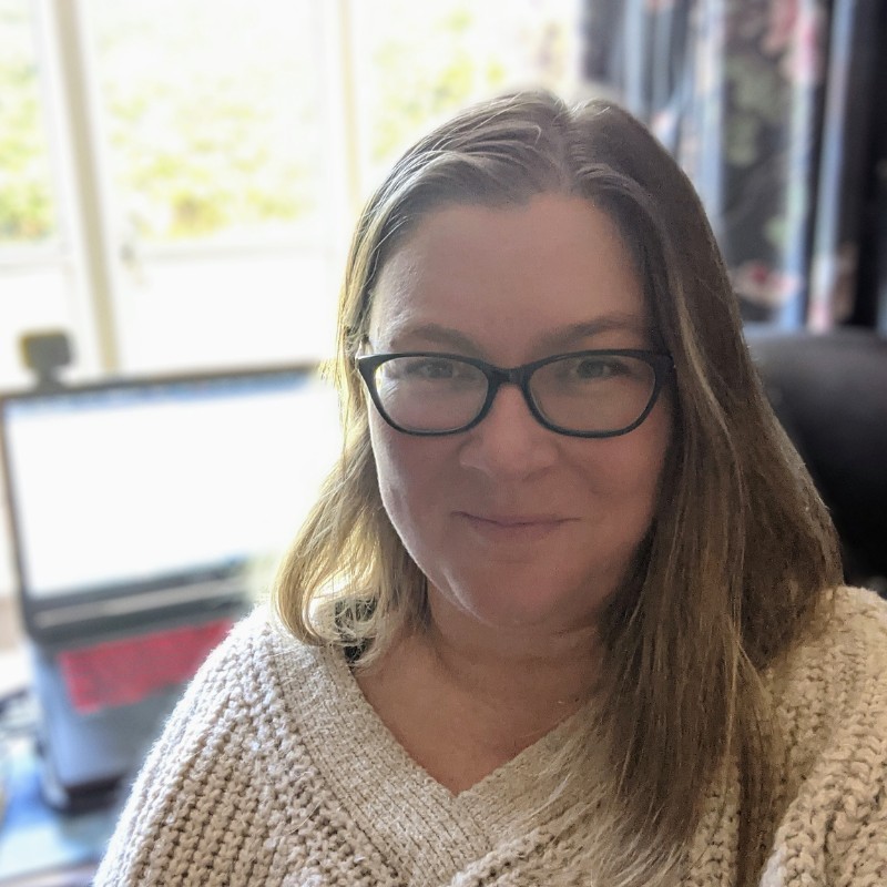 Katie Stone, Virtual Assistant