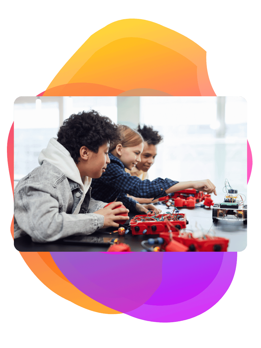 A group of young people building a robit - Bee Digital marketing agency